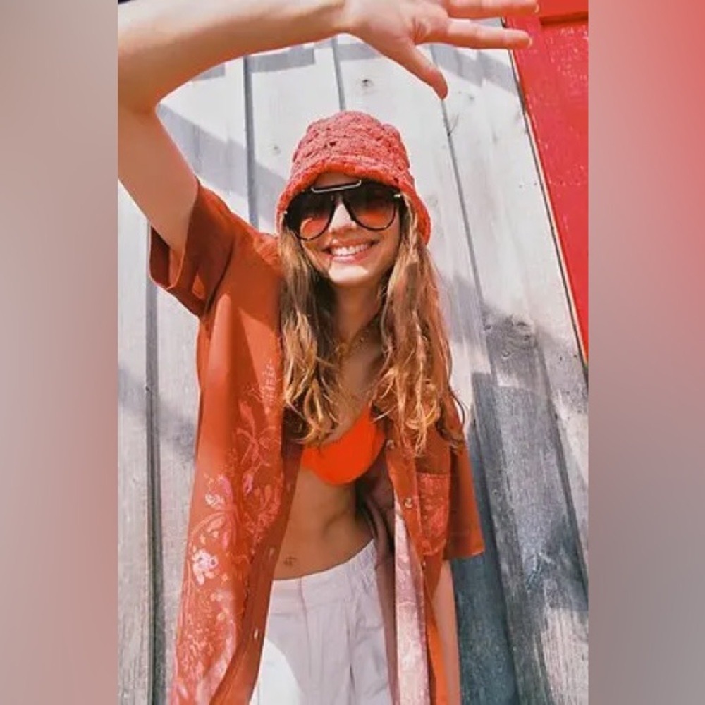 FREE PEOPLE x RAHI Sadie Crochet Bucket Hat By NWOT Purple OS - Picture 4 of 6